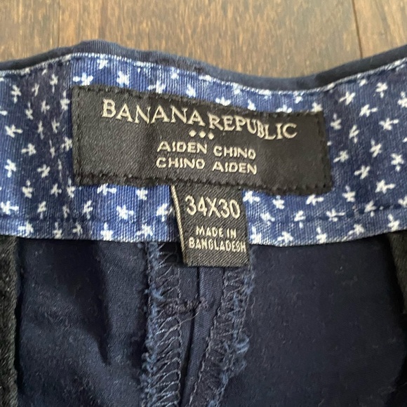 Banana Republic Chinos - Picture 2 of 3